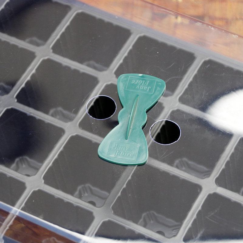 24-Cell Propagation Tray with Lid and Base by HitMyNeed
