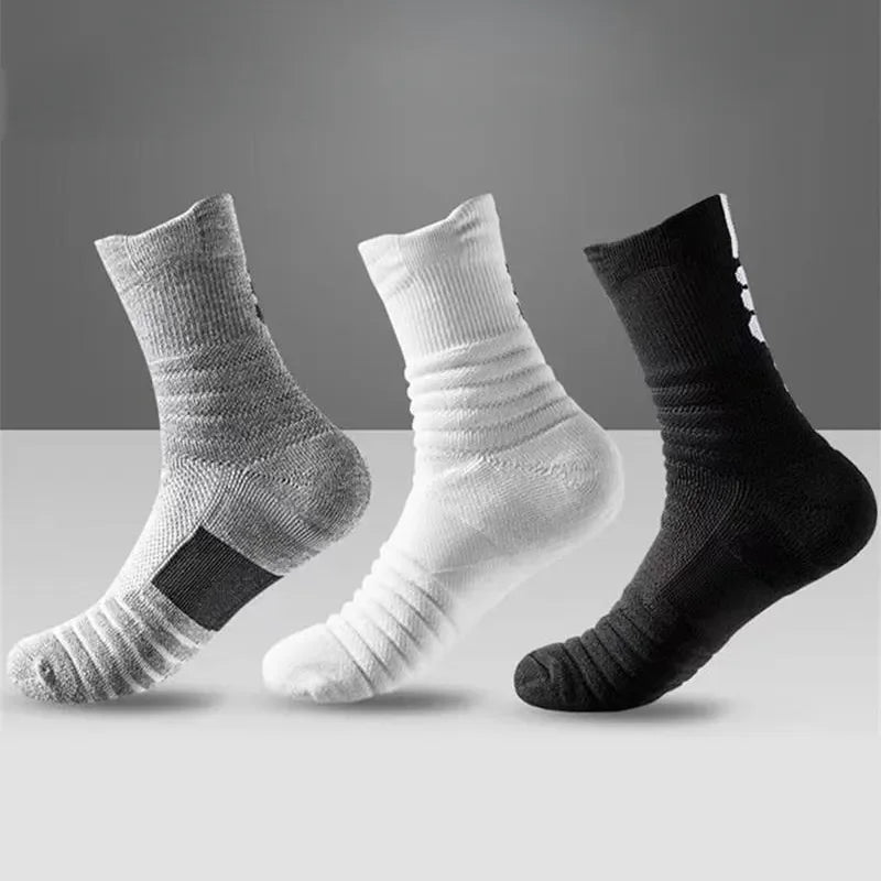 3 Pairs Unisex Anti-Slip Sports Socks EU 39-45 by HitMyNeed