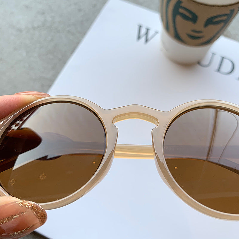 Retro Round Sunglasses for Women by HitMyNeed