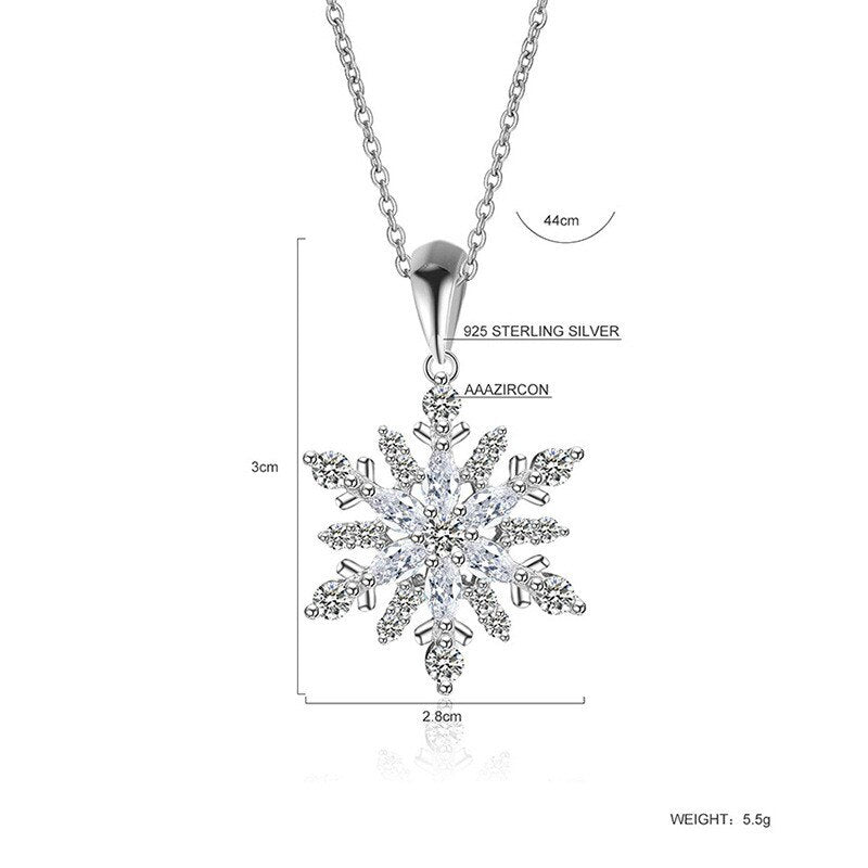 Snowflake Pendant Necklace in 925 Sterling Silver by HitMyNeed