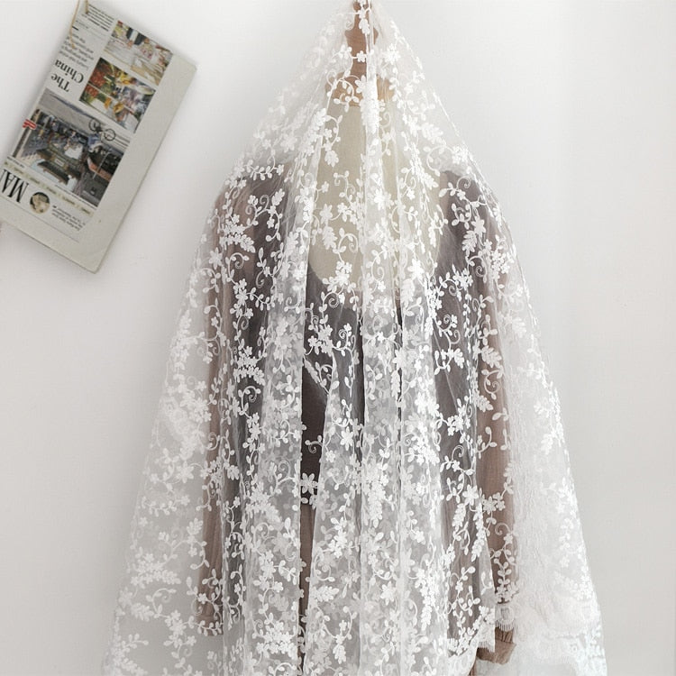 White Lace Embroidered Tablecloth 135 x 91 cm by HitMyNeed