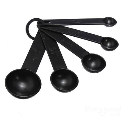 10-Piece Plastic Measuring Cups and Spoons Set by HitMyNeed