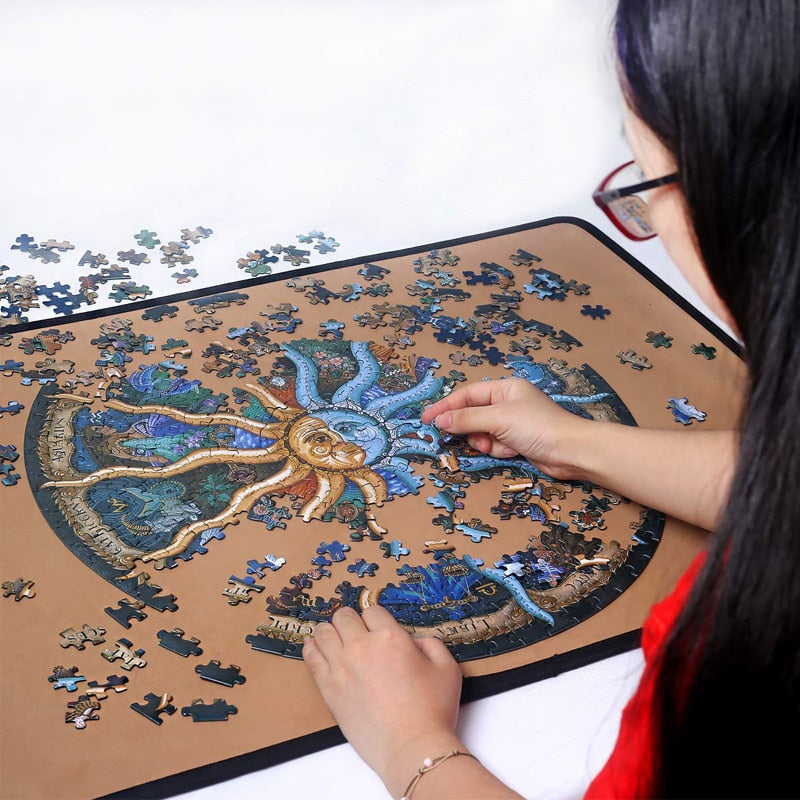 1000 Piece Round Zodiac Jigsaw Puzzle by HitMyNeed