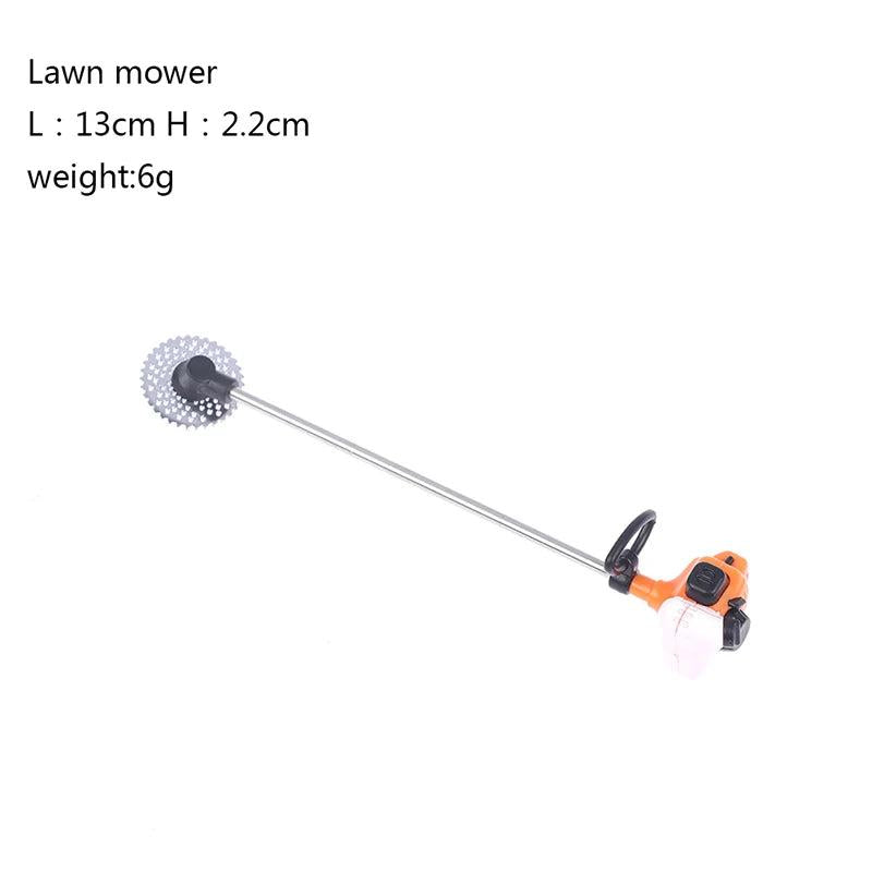 1:12 Scale Miniature Chainsaw for Dolls Houses b1 by HitMyNeed