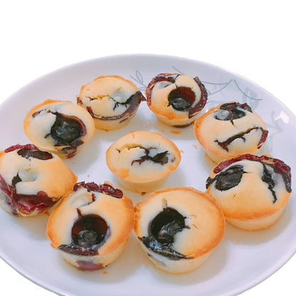 12-Cup Silicone Muffin and Cupcake Baking Tray by HitMyNeed