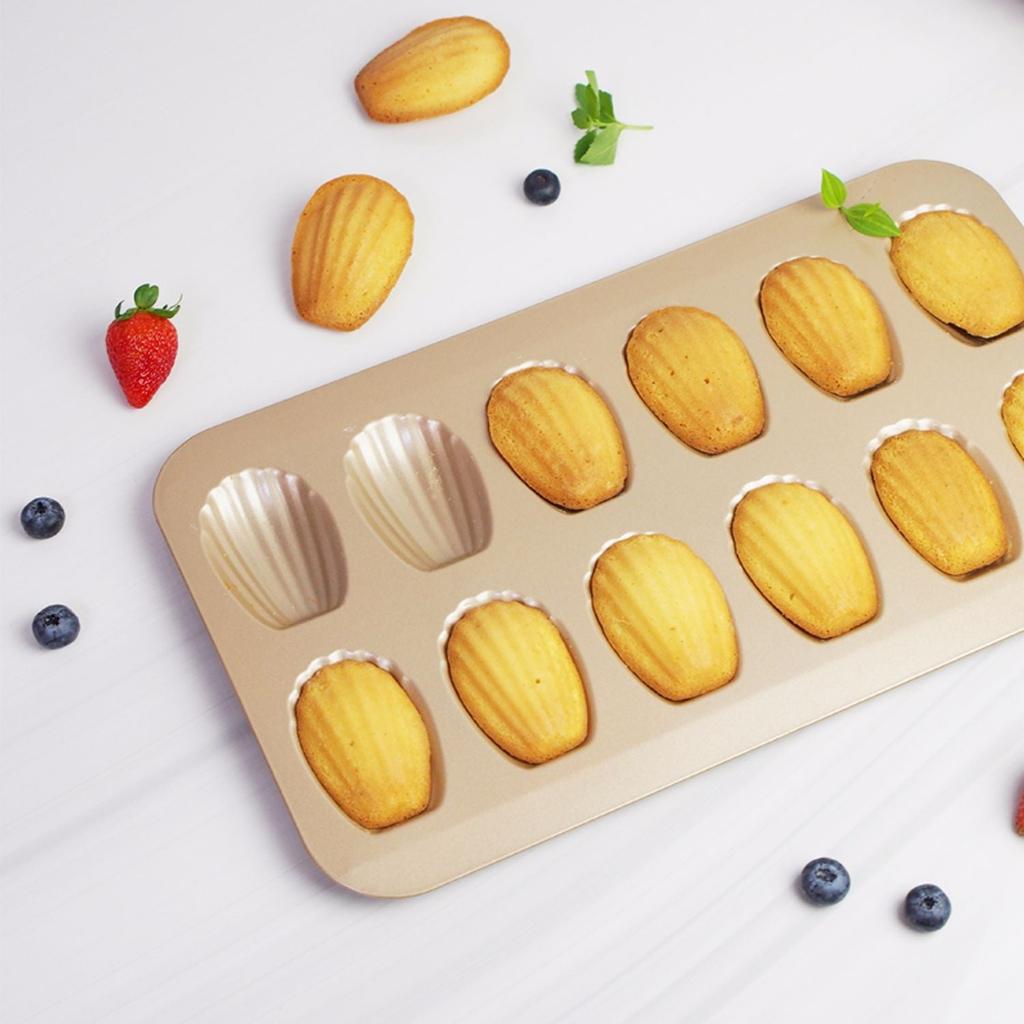 12-Hole Non-Stick Madeleine Baking Tin, 40 x 23 cm by HitMyNeed