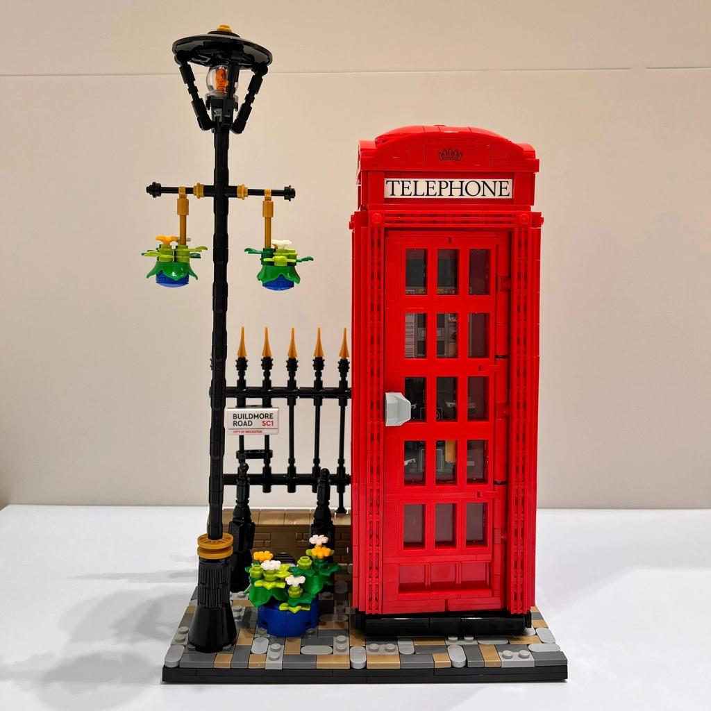 1460pcs London Red Telephone Booth Street View Blocks by HitMyNeed