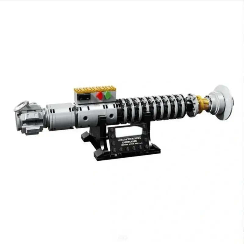 147-Piece Luke Skywalker Lightsaber Building Block Set by HitMyNeed
