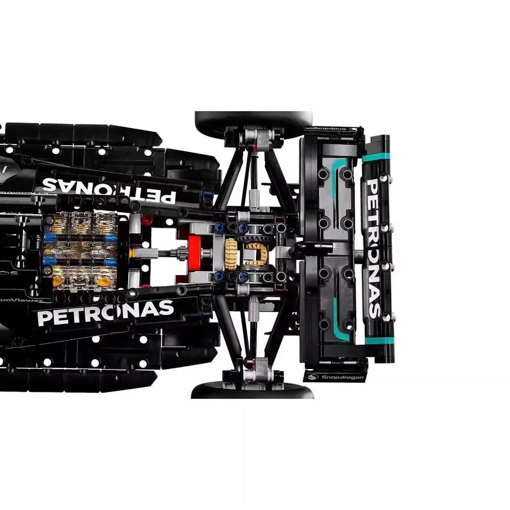 1:8 Super Race Car 1642-Piece Technic MOC Set by HitMyNeed