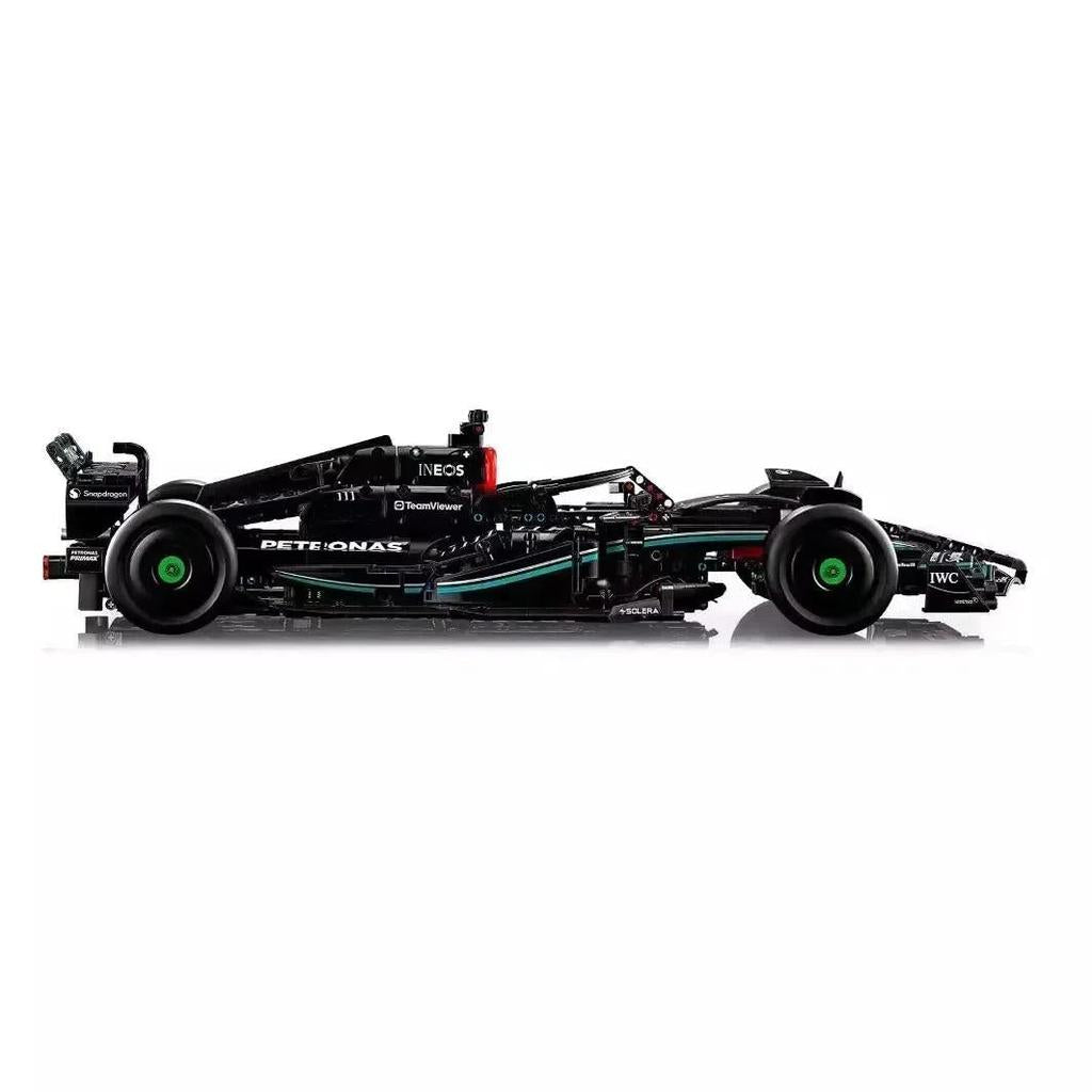 1:8 Super Race Car 1642pc Performance Building Set by HitMyNeed