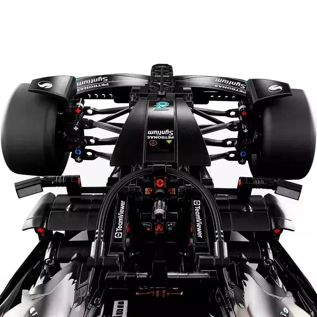 1:8 Super Race Car 1642pcs Technic MOC Set by HitMyNeed