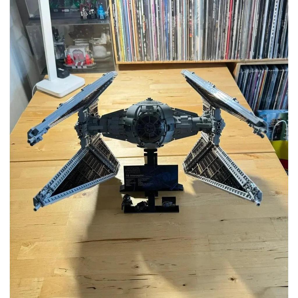 1931pcs TIE Interceptor Spaceship MOC Building Set by HitMyNeed