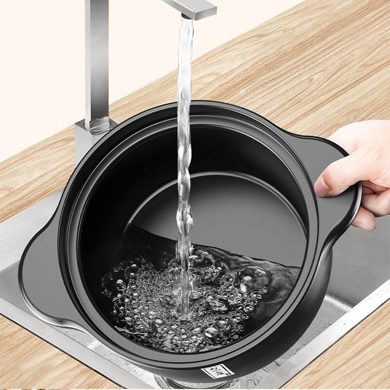 1.6L Ceramic Casserole Pot with Lid by HitMyNeed
