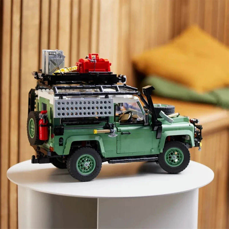 2336pcs Land Rover Defender 90 Off-Road Car Building Set by HitMyNeed