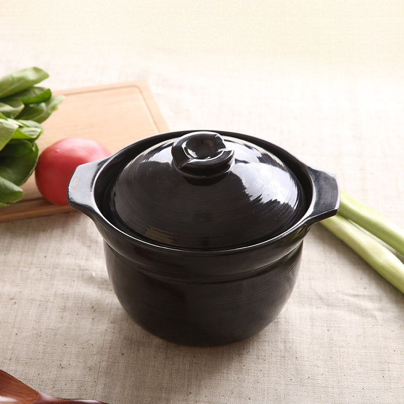 24cm Ceramic Casserole Dish with Lid by HitMyNeed