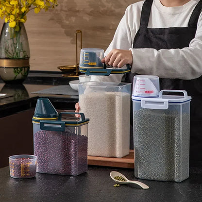 2kg Pet Food Storage Container with Measuring Cup by HitMyNeed