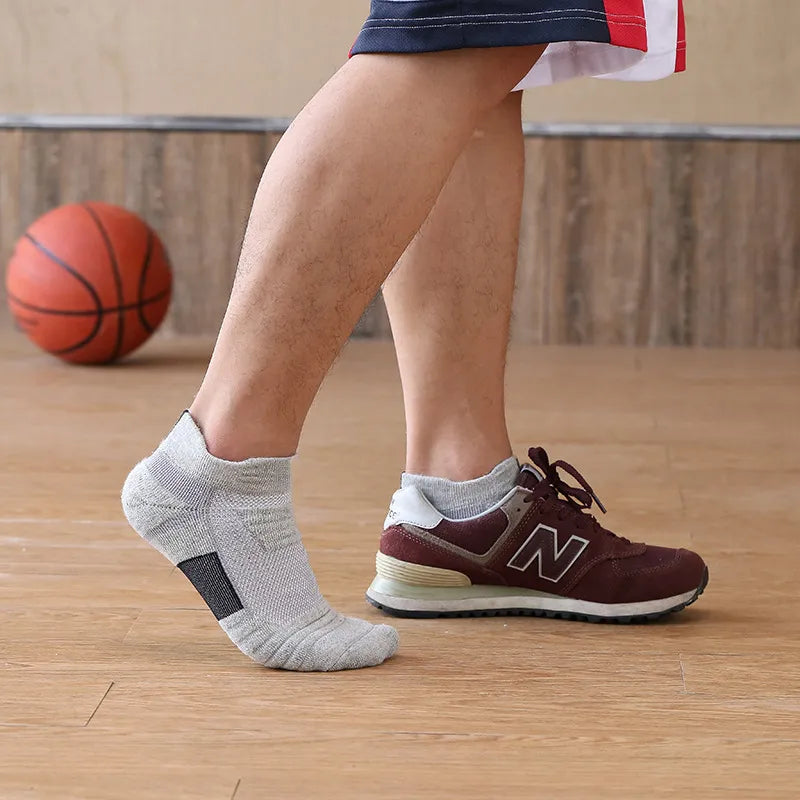 3 Pairs Unisex Anti-Slip Sports Socks EU 39-45 by HitMyNeed