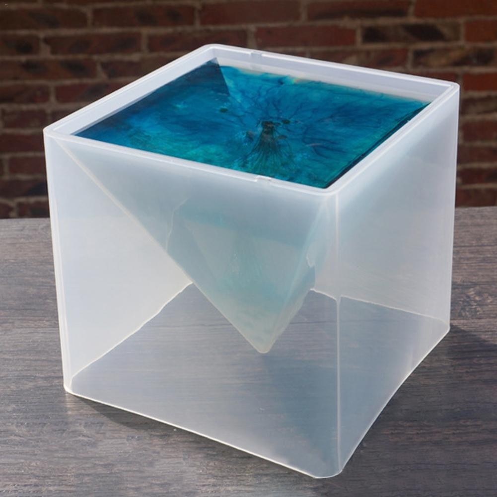 3D Silicone Pyramid Mold with Stabilizing Frame by HitMyNeed