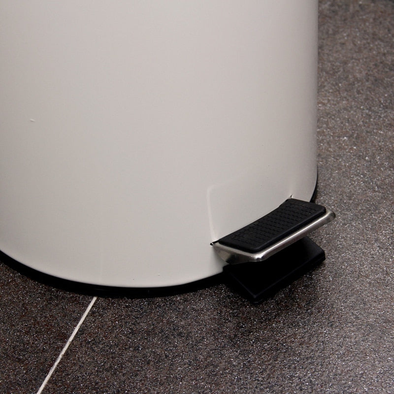 3L Stainless Steel Pedal Bin with Inner Bucket by HitMyNeed