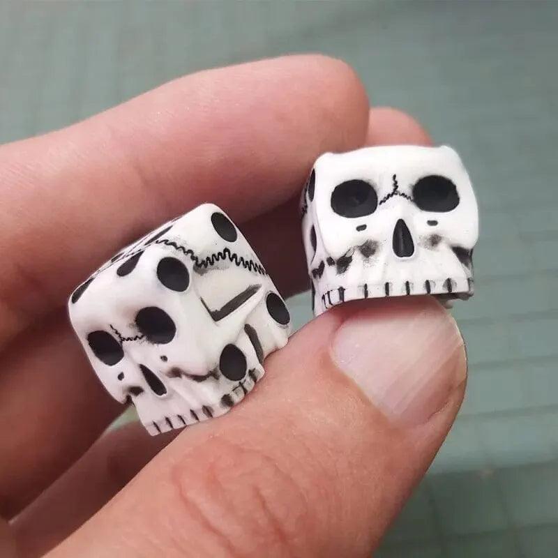 4-Piece 6-Sided Skull Dice Set for Board & RPG Games by HitMyNeed