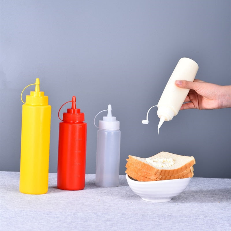 500ml Plastic Squeeze Bottle with Measurement Markings by HitMyNeed