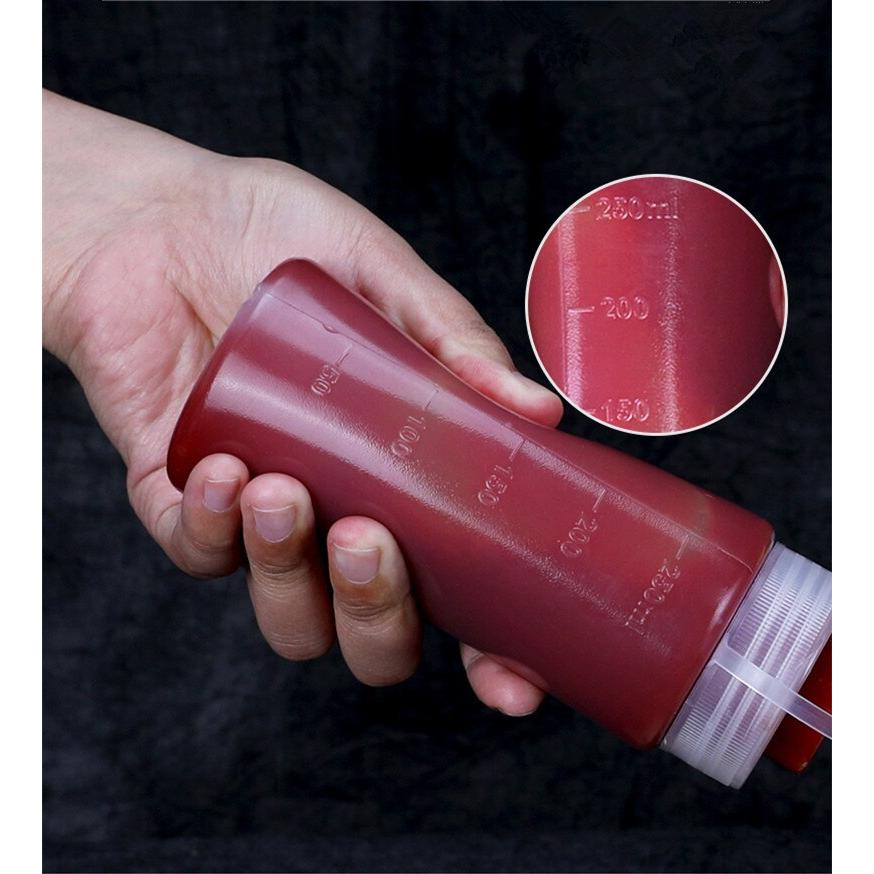500ml Plastic Squeeze Bottle with Measurement Markings by HitMyNeed