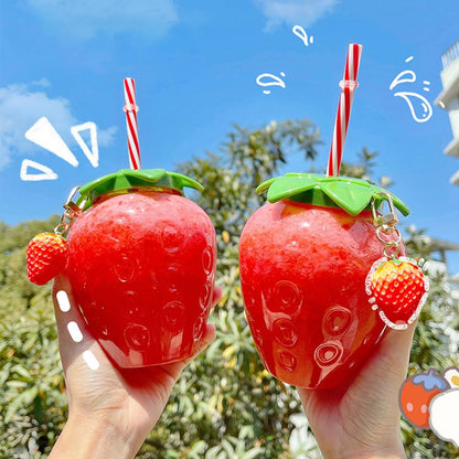 500ml Strawberry Bottle with Straw and Keychain by HitMyNeed