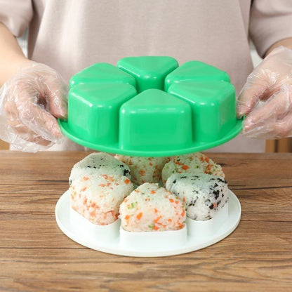6-Slot Triangle Onigiri Mold with Lid by HitMyNeed