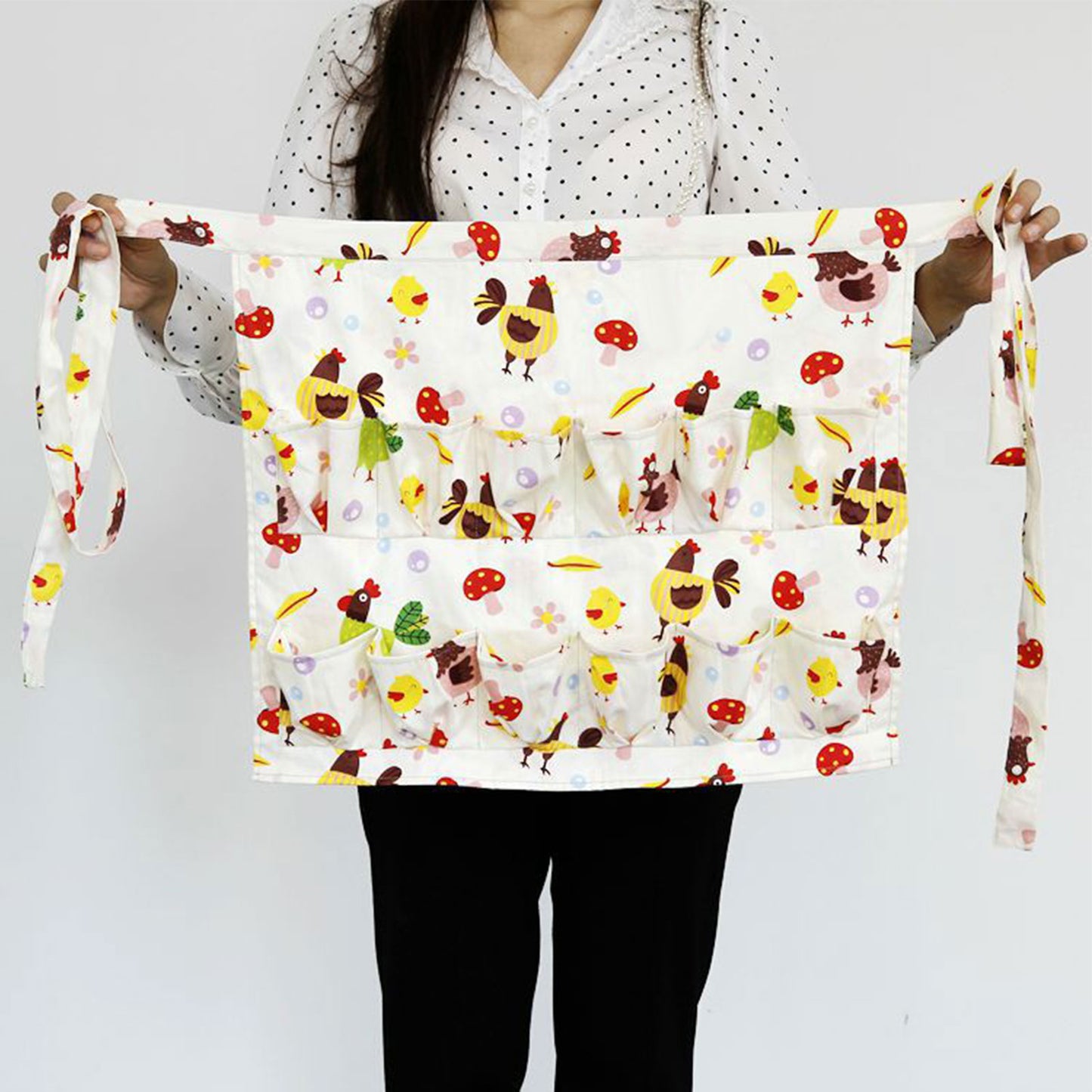 Multi-Pocket Egg Collecting Apron with Secure Pouches