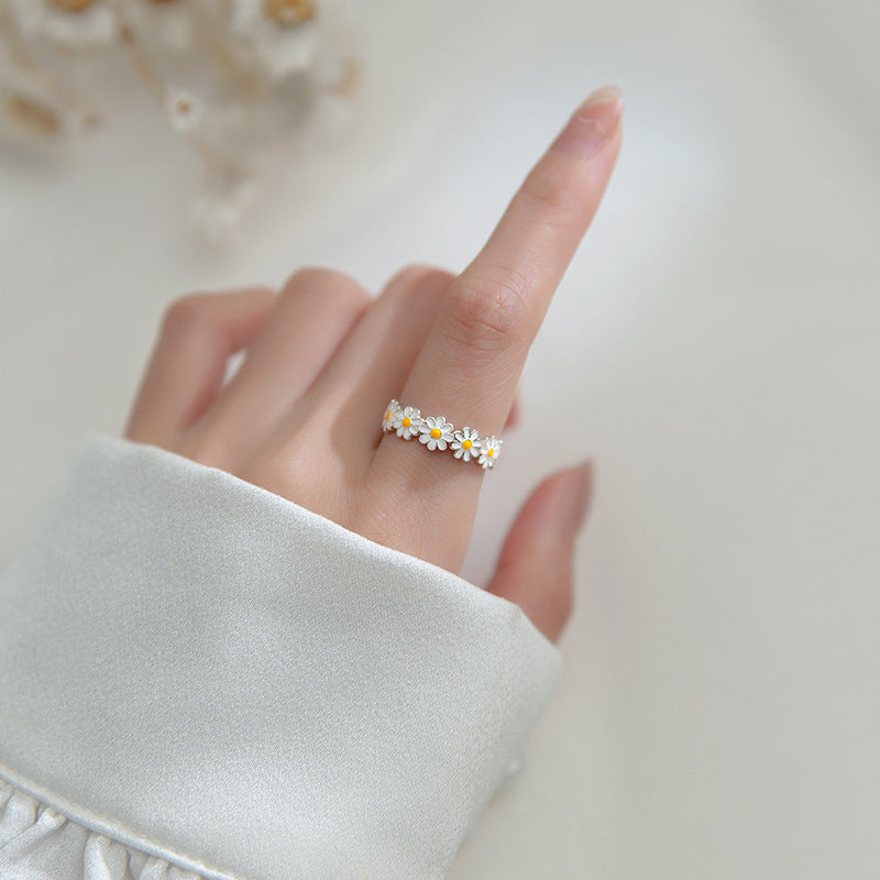 925 Sterling Silver Adjustable Daisy Chain Ring by HitMyNeed