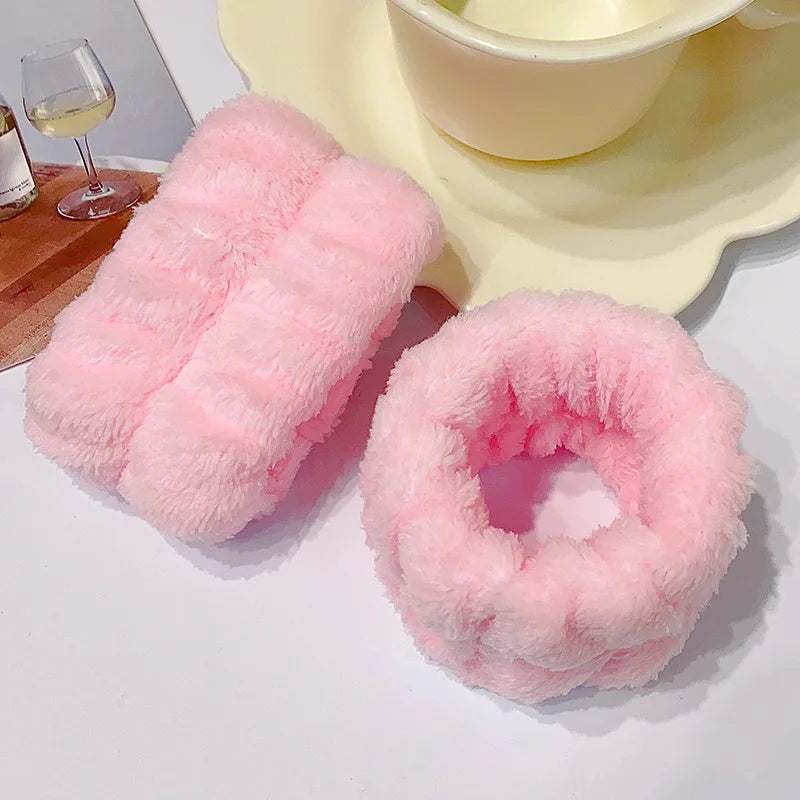 Absorbent Microfiber Face Wash Wristbands (Pair) 1pair-pink by HitMyNeed