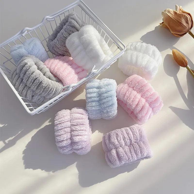 Absorbent Wristbands for Face Washing (2-Pack) by HitMyNeed