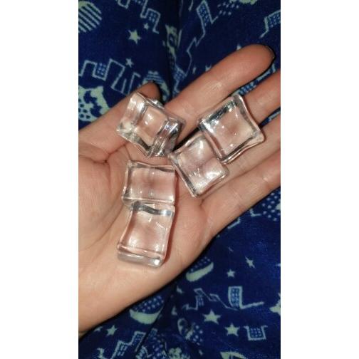 Acrylic Fake Ice Cubes 25mm Set of 5 by HitMyNeed