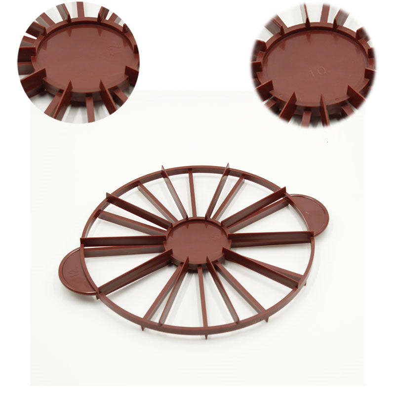 Adjustable 10/12 Slice Round Pie and Cake Cutter by HitMyNeed