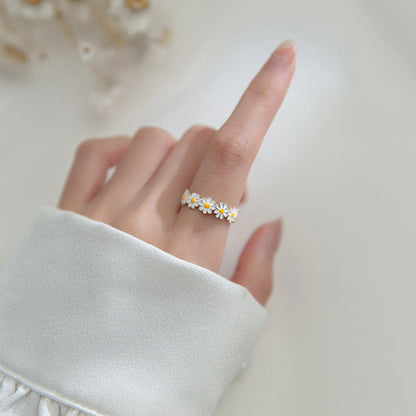 Adjustable Metal Daisy Band Ring by HitMyNeed