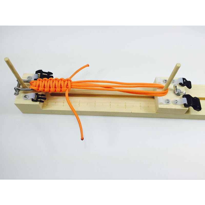Adjustable Wooden Paracord Bracelet Jig by HitMyNeed