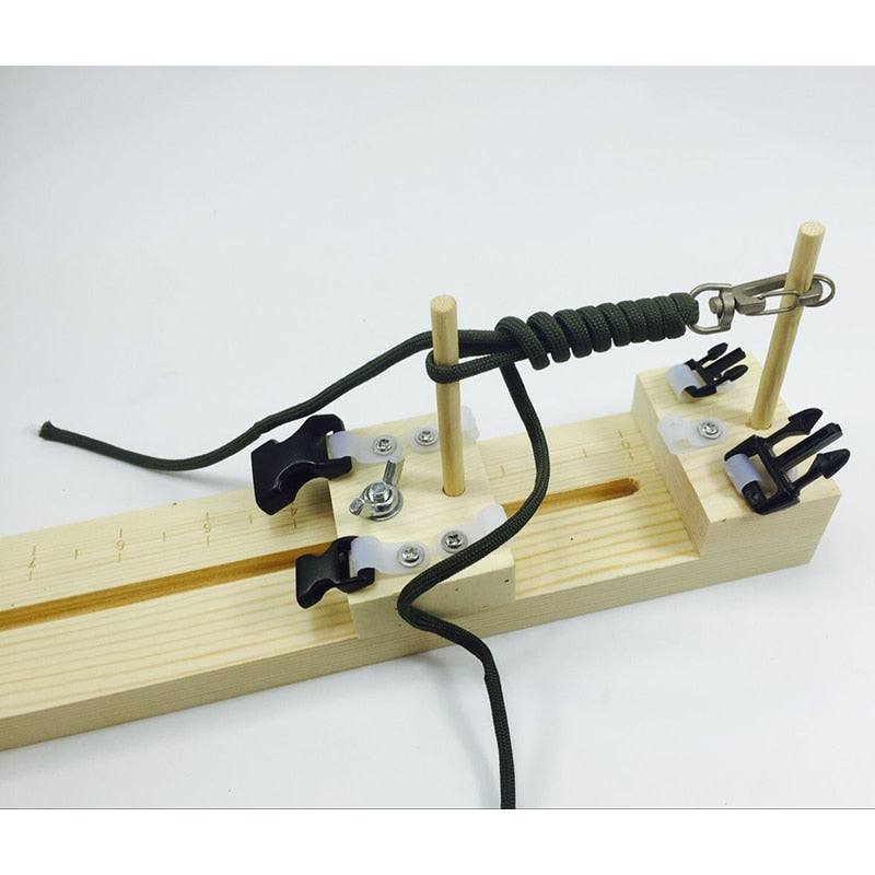 Adjustable Wooden Paracord Bracelet Jig by HitMyNeed