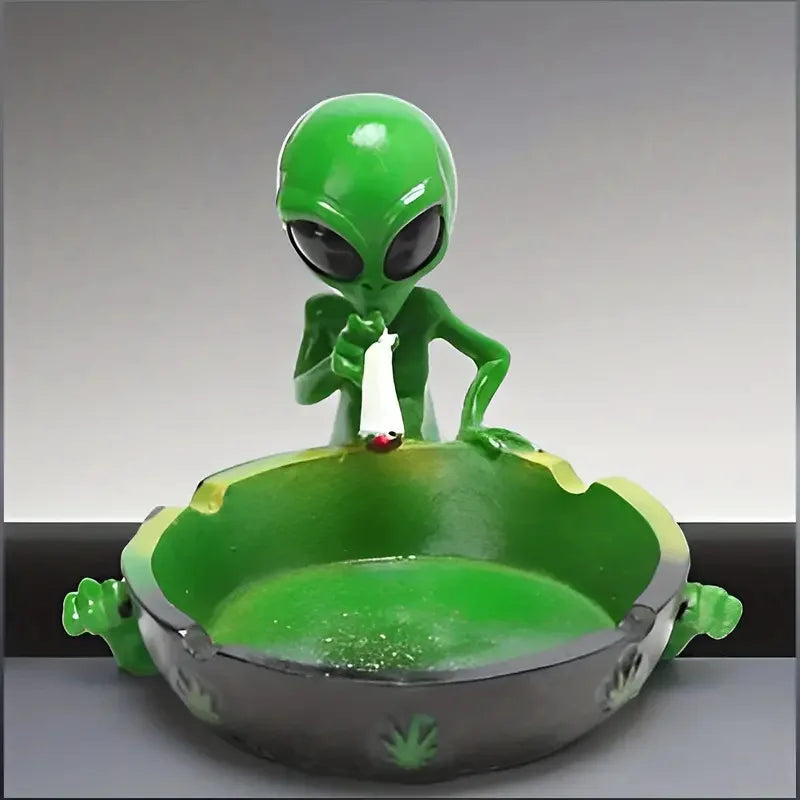 Alien Resin Ashtray and Trinket Holder green by HitMyNeed
