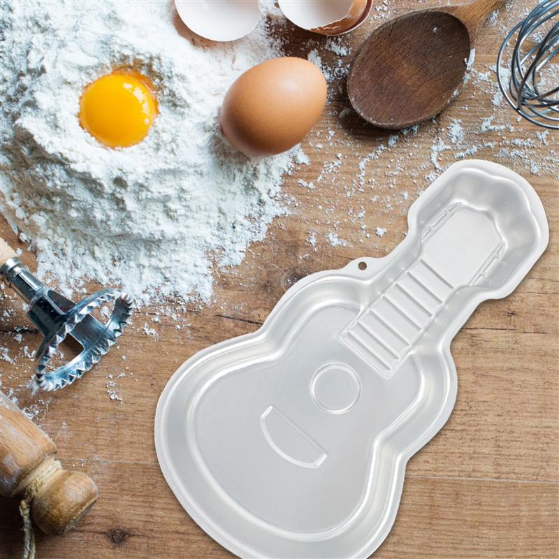 Aluminum Alloy Guitar Cake Pan Mold 43 x 23 cm by HitMyNeed