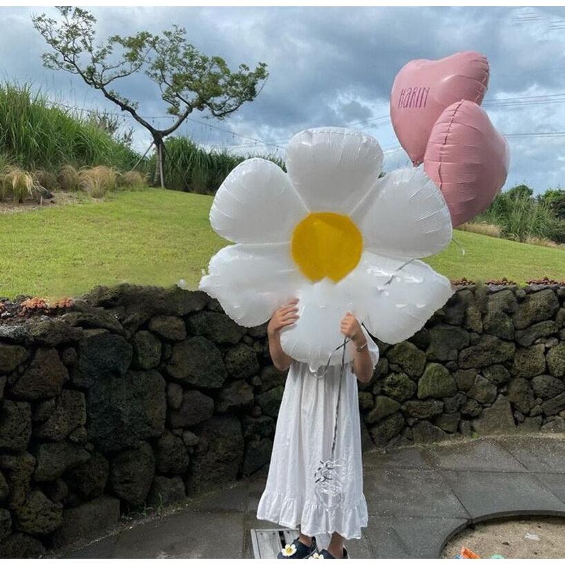 Aluminum Foil Daisy Balloon, 50cm Party Decoration by HitMyNeed