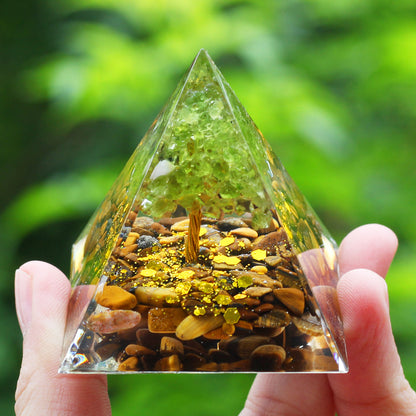 Amethyst & Peridot Orgone Pyramid for Meditation a36 by HitMyNeed