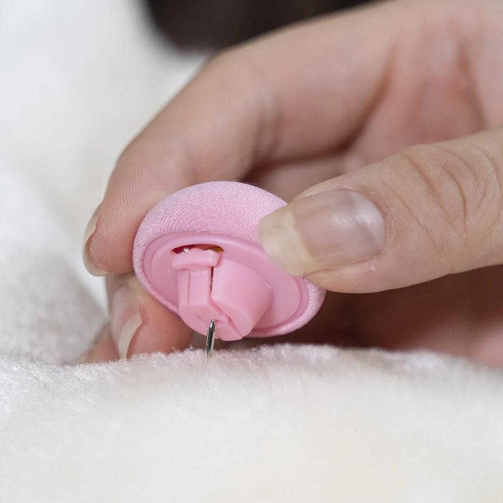 Anti-Slip Comforter & Bed Sheet Clips 4/8pcs by HitMyNeed