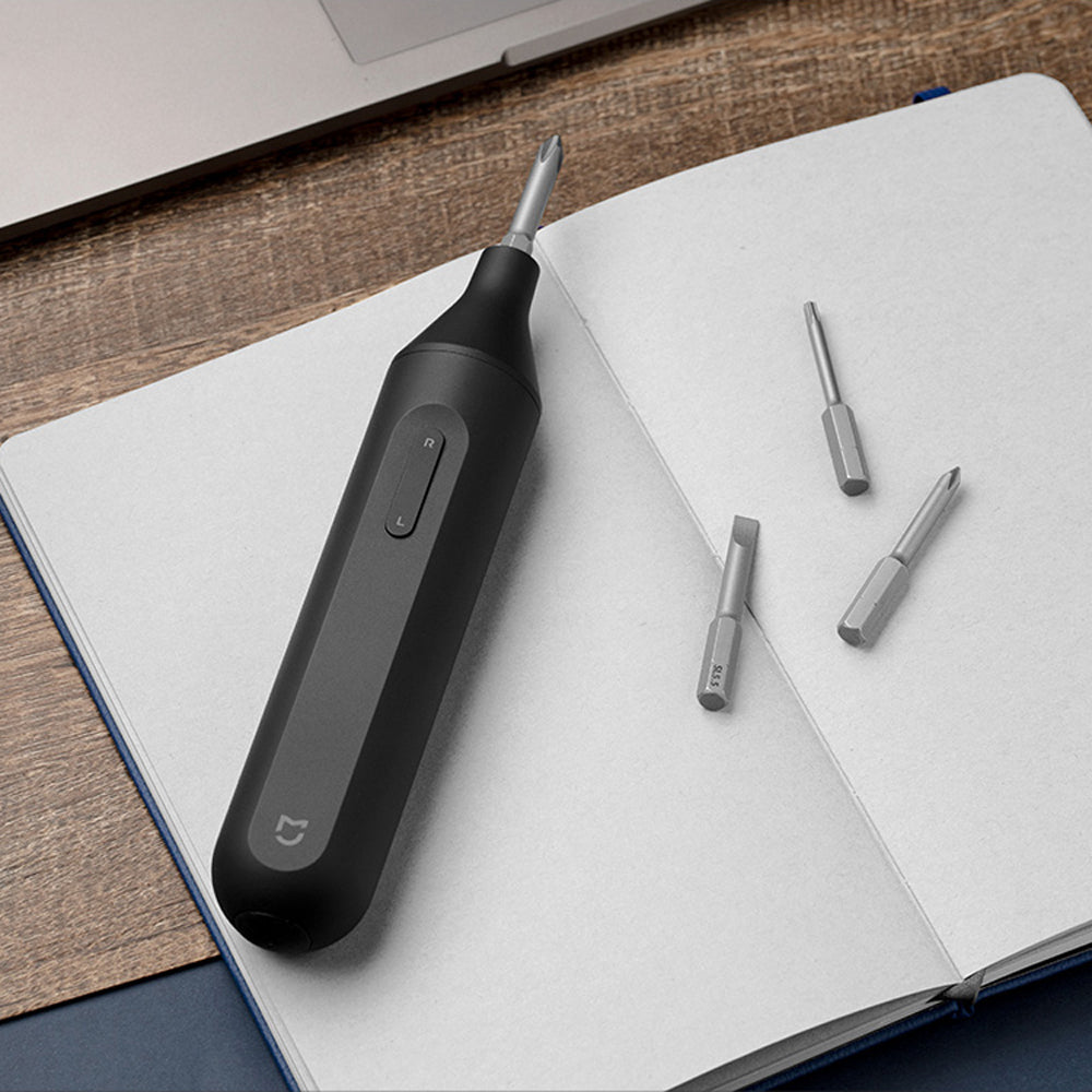 Automatic Electric Screwdriver with Replaceable Bits by HitMyNeed