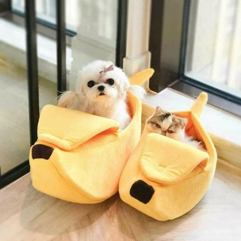 Banana Cat Bed House for Cats and Small Dogs by HitMyNeed