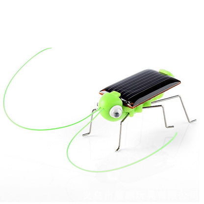 Battery-Free Solar Grasshopper Bug Toy by HitMyNeed