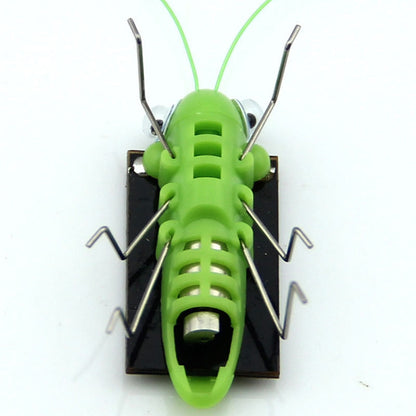 Battery-Free Solar Grasshopper Bug Toy by HitMyNeed