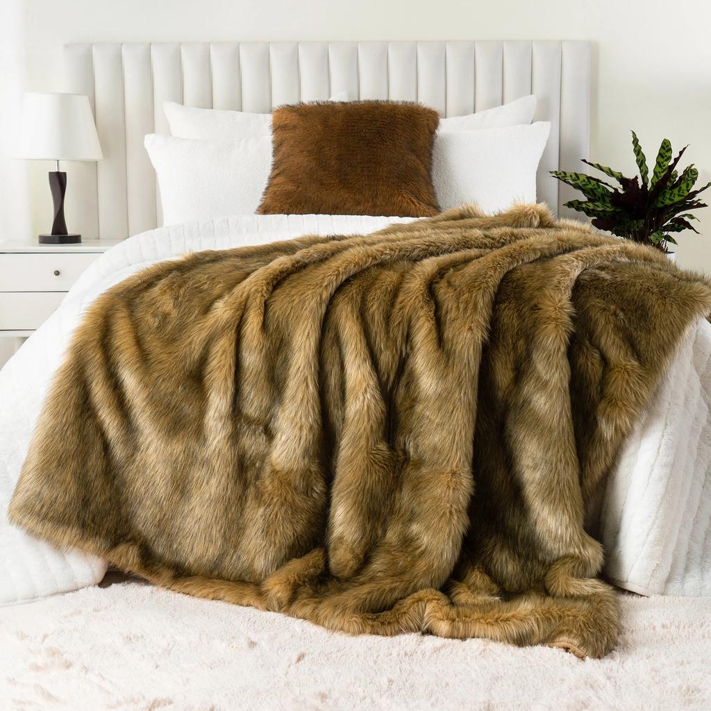 Battilo Faux Fur King Size Throw Blanket Plaid by HitMyNeed