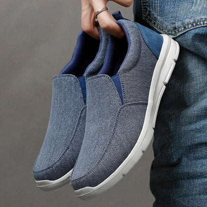Breathable Slip-On Men's Canvas Shoes blue 45.0 by HitMyNeed