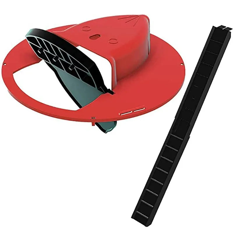 Bucket Lid Humane Mouse Trap with Ramp red by HitMyNeed