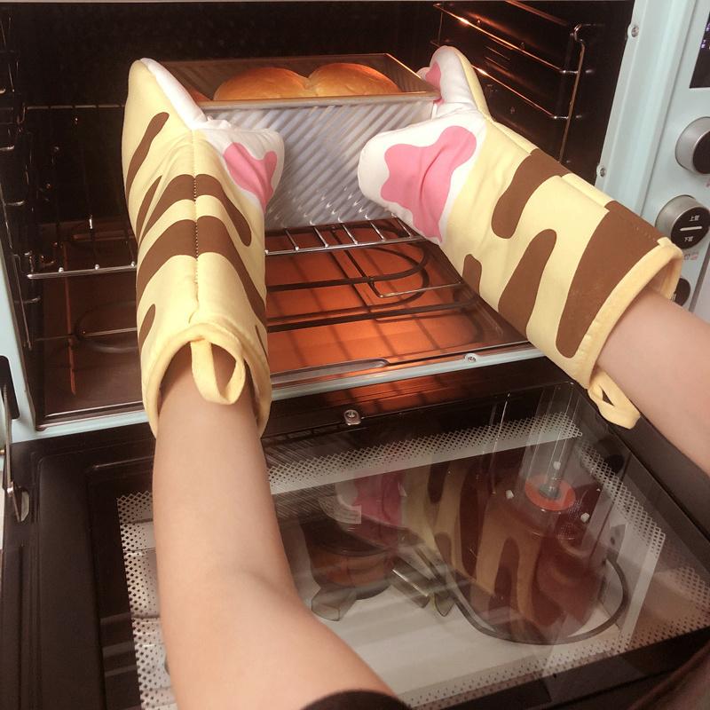 Cat Oven Glove for Safe Heat Protection by HitMyNeed